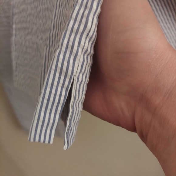 DALIA Seersucker Pinstriped Cropped Mid Rise Pants - Picture 6 of 11